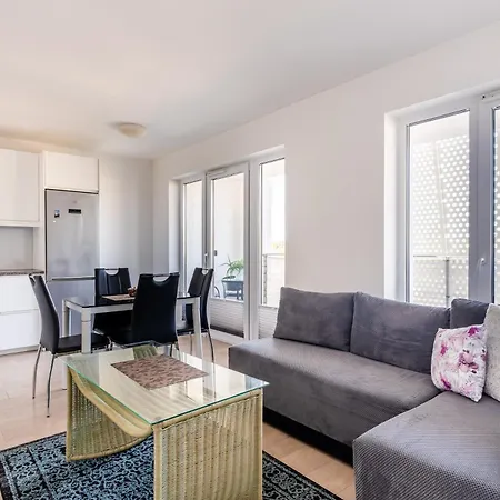 Apartment Baltycka 6a